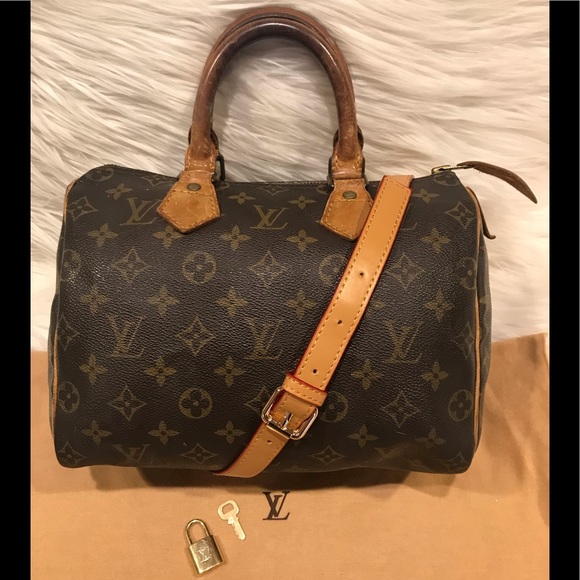 Louis Vuitton Handbags - ON SALE! Authentic Louis Vuitton Speedy 25 #8.1B